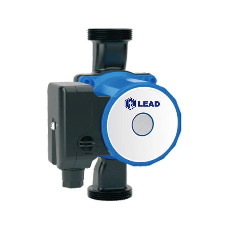 Sr une pompe à circulation d'eau chaude